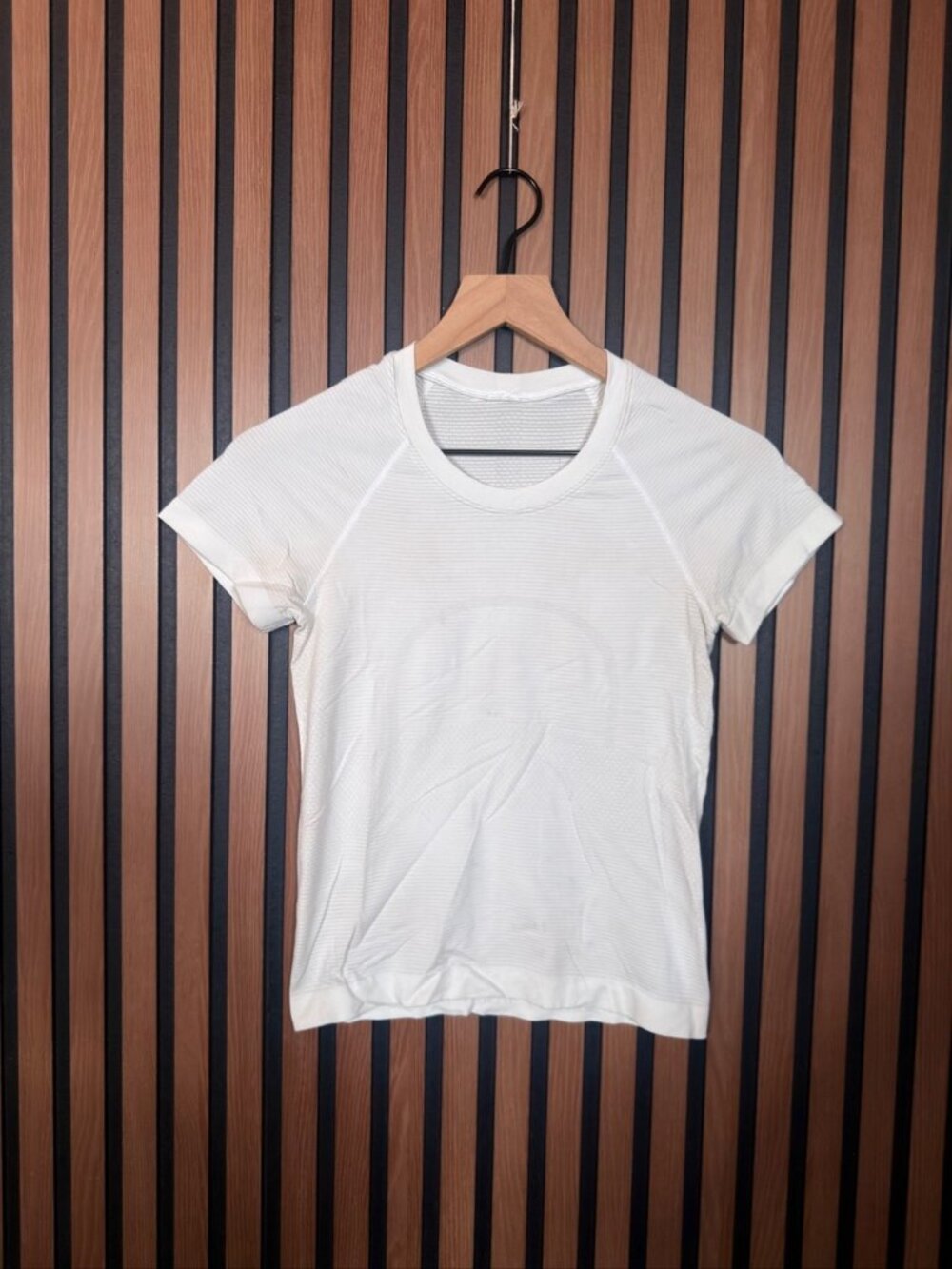 Lululemon Athletic Top Womens White Gray Vent Tech 2.0 Running Workout